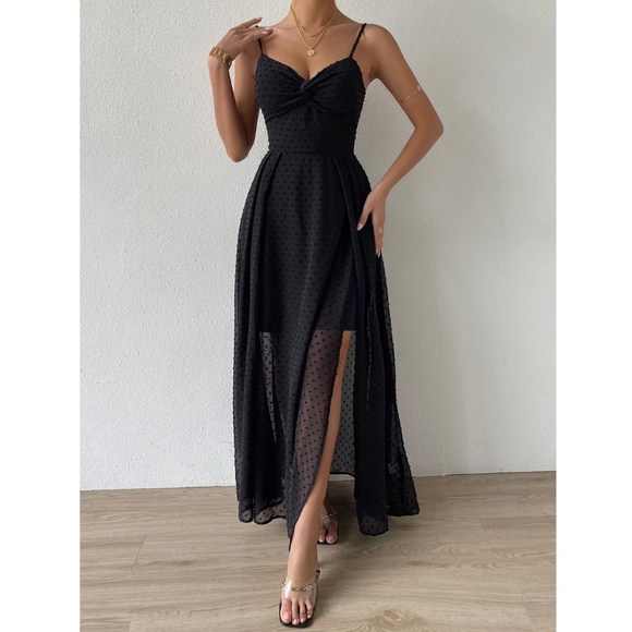 Black V-Neck Backless Maxi Dress Backless, Tie Back, Twist Front Swiss Dot - Picture 6 of 9